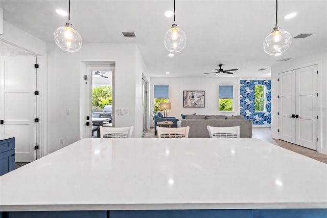 1647 SIESTA DRIVE, Sarasota, FL 34239