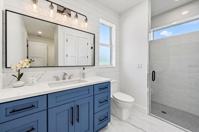 1647 SIESTA DRIVE, Sarasota, FL 34239