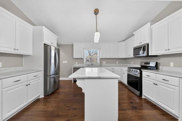 201 S Jackson Street, Spring Hill, KS 66083