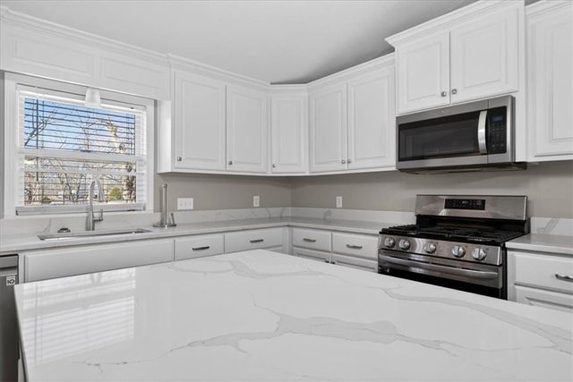 201 S Jackson Street, Spring Hill, KS 66083