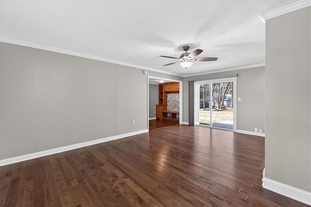 201 S Jackson Street, Spring Hill, KS 66083