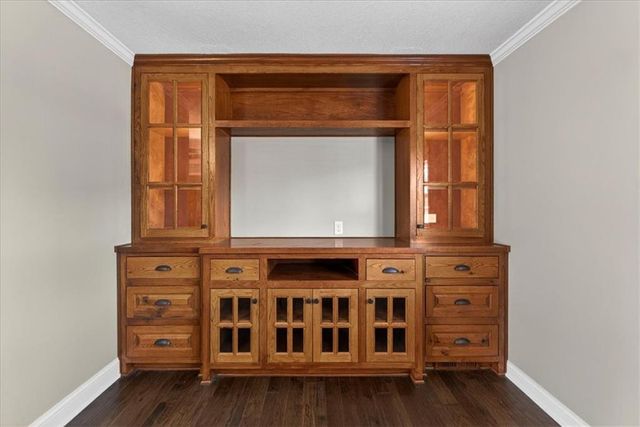 201 S Jackson Street, Spring Hill, KS 66083