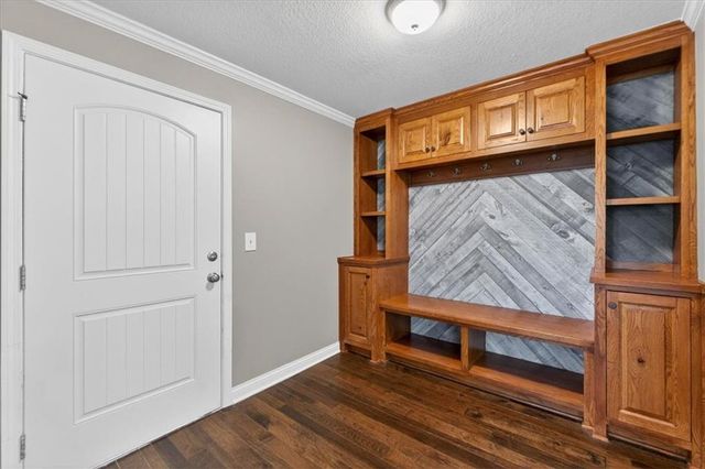 201 S Jackson Street, Spring Hill, KS 66083