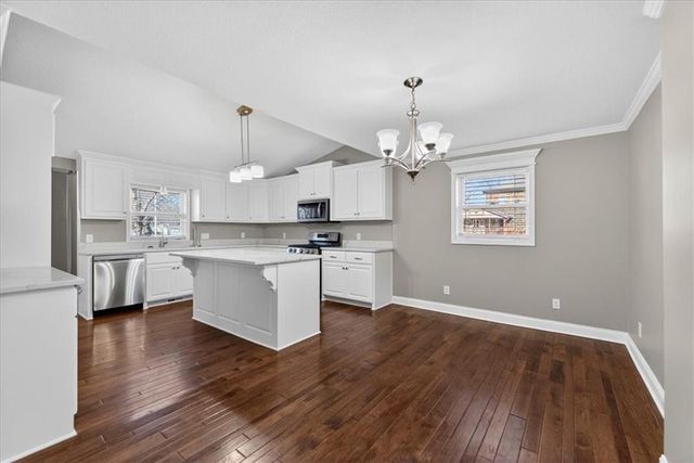 201 S Jackson Street, Spring Hill, KS 66083