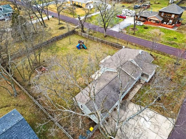 201 S Jackson Street, Spring Hill, KS 66083