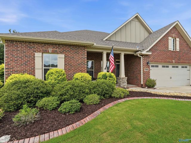5001 River Birch Lane, Owens Cross Roads, AL 35763