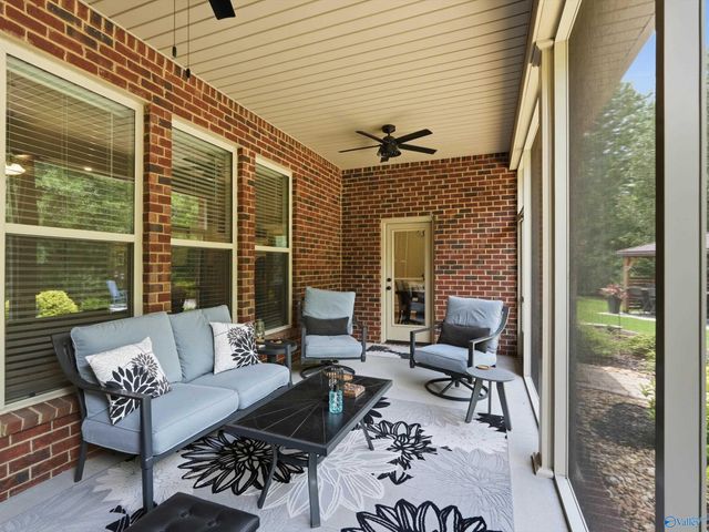 5001 River Birch Lane, Owens Cross Roads, AL 35763