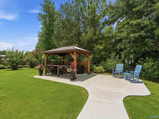 5001 River Birch Lane, Owens Cross Roads, AL 35763