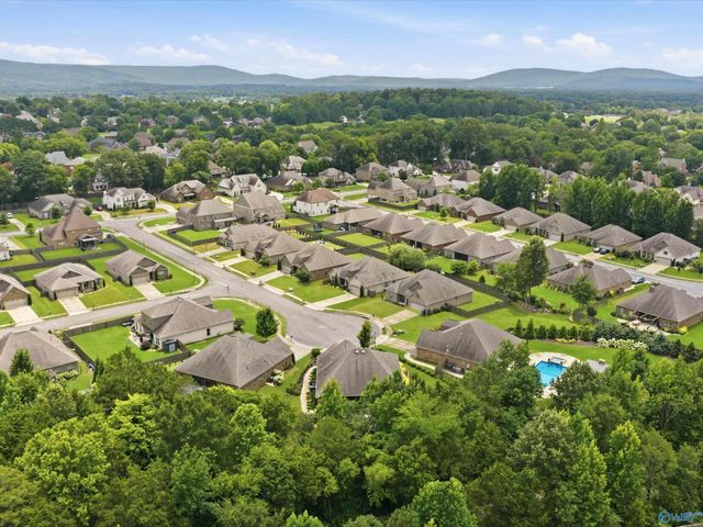 5001 River Birch Lane, Owens Cross Roads, AL 35763