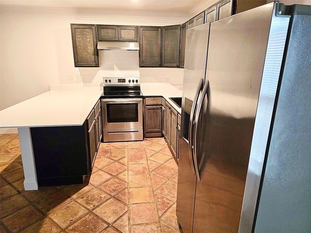 2351 Longhorn Street B, Dallas, TX 75228