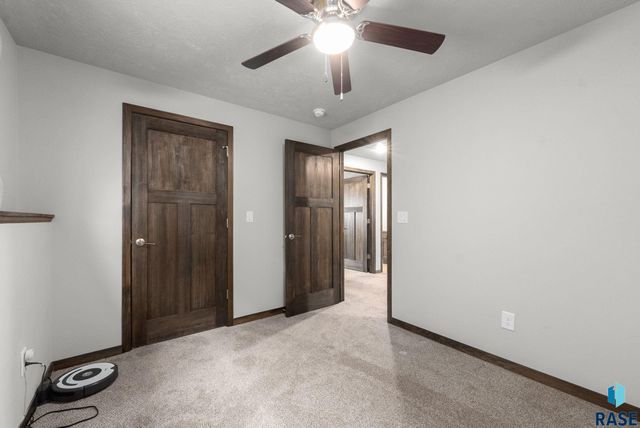 9320 W Colton St Street, Sioux Falls, SD 57106