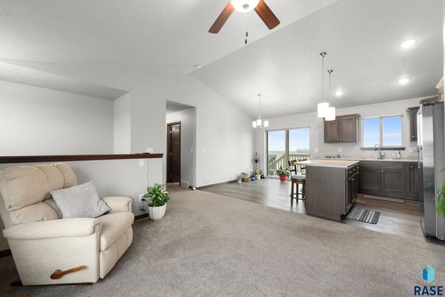 9320 W Colton St Street, Sioux Falls, SD 57106