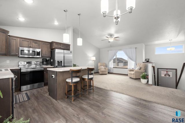 9320 W Colton St Street, Sioux Falls, SD 57106