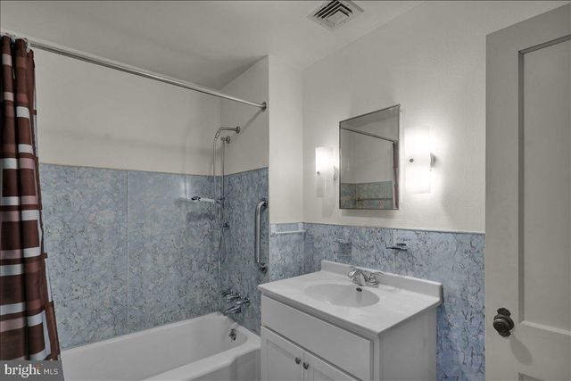 618 SMITH AVE, Lebanon, PA 17042