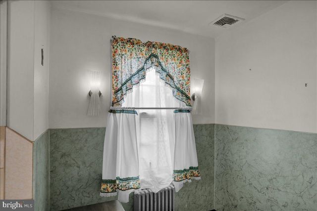 618 SMITH AVE, Lebanon, PA 17042