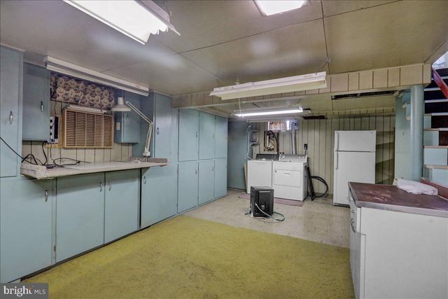 618 SMITH AVE, Lebanon, PA 17042