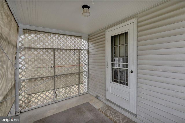 618 SMITH AVE, Lebanon, PA 17042