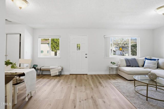 5082 Shenandoah Street, Ventura, CA 93003