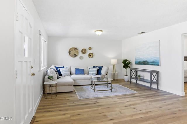 5082 Shenandoah Street, Ventura, CA 93003