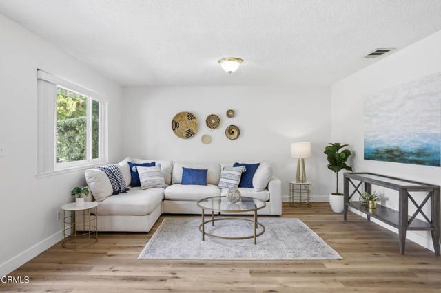 5082 Shenandoah Street, Ventura, CA 93003