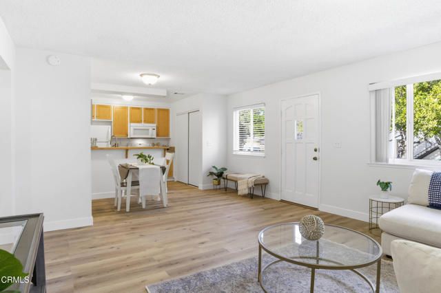 5082 Shenandoah Street, Ventura, CA 93003