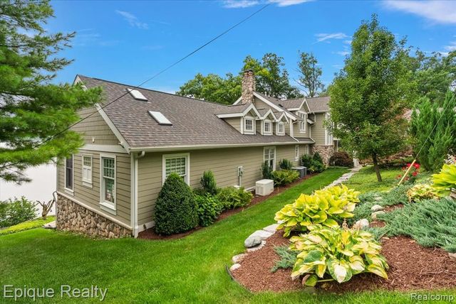 791 Central Drive, Lake Orion, MI 48362