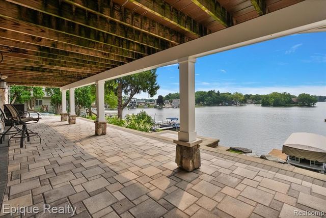 791 Central Drive, Lake Orion, MI 48362