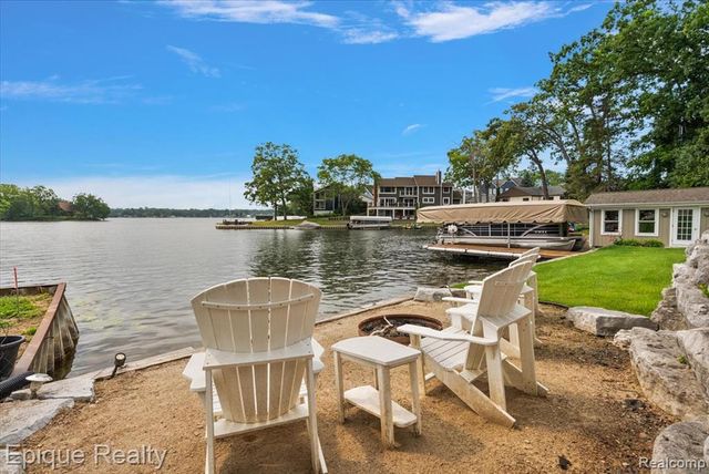 791 Central Drive, Lake Orion, MI 48362