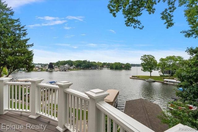 791 Central Drive, Lake Orion, MI 48362