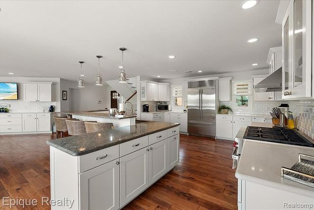 791 Central Drive, Lake Orion, MI 48362