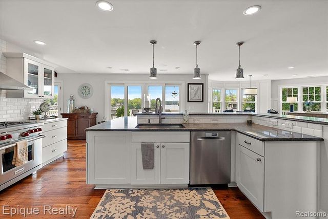 791 Central Drive, Lake Orion, MI 48362