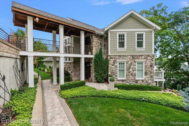 791 Central Drive, Lake Orion, MI 48362