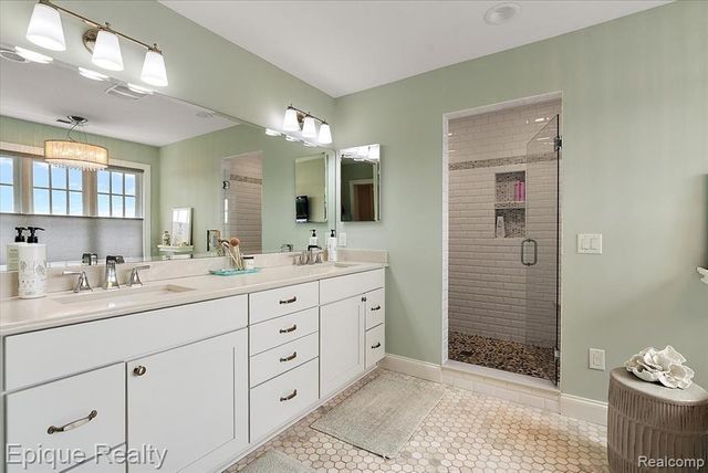 791 Central Drive, Lake Orion, MI 48362