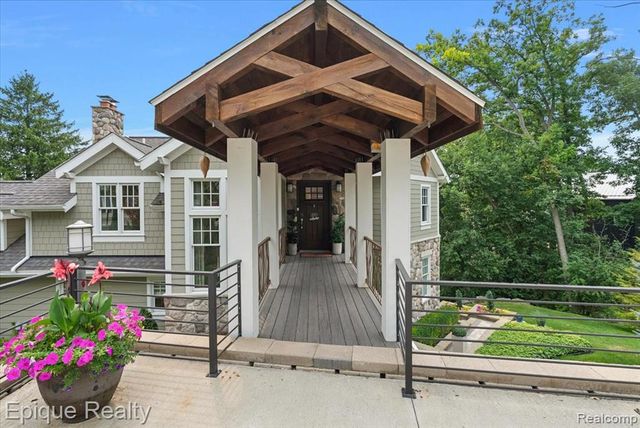 791 Central Drive, Lake Orion, MI 48362