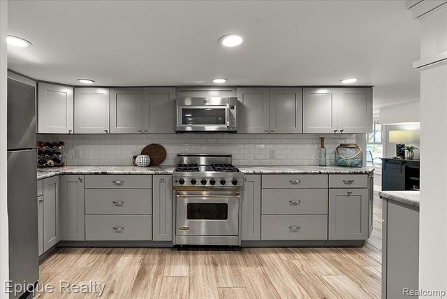 791 Central Drive, Lake Orion, MI 48362