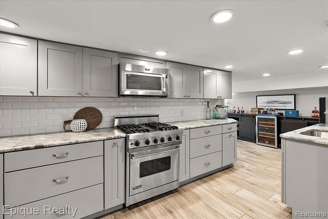 791 Central Drive, Lake Orion, MI 48362