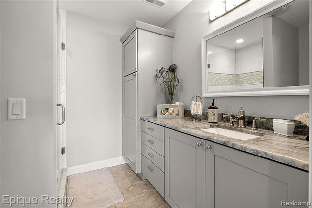 791 Central Drive, Lake Orion, MI 48362