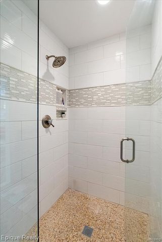 791 Central Drive, Lake Orion, MI 48362