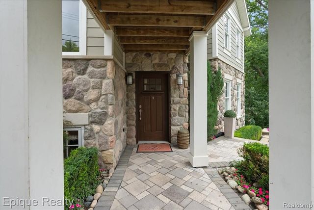 791 Central Drive, Lake Orion, MI 48362
