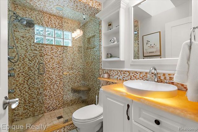 791 Central Drive, Lake Orion, MI 48362