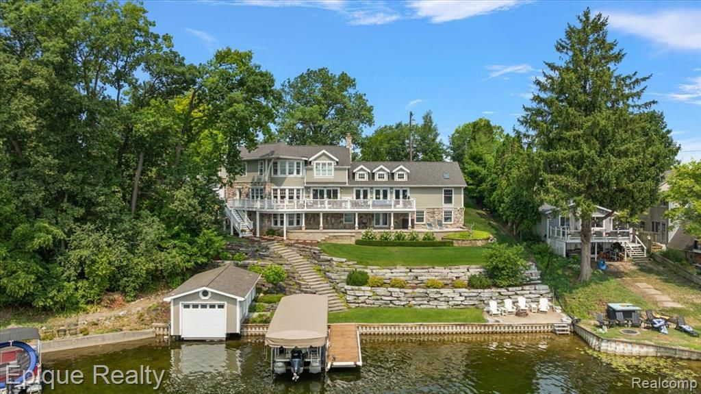 791 Central Drive, Lake Orion, MI 48362