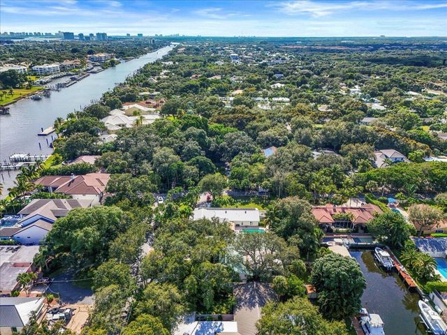 12831 S Shore Drive, Palm Beach Gardens, FL 33410