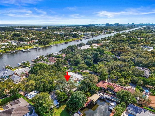 12831 S Shore Drive, Palm Beach Gardens, FL 33410