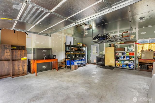 39 Paradise Lane, Pacific Beach, WA 98571