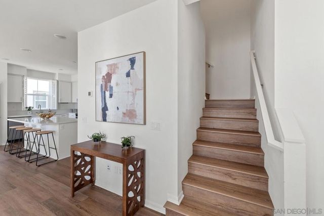 2328 Columba Gln, Escondido, CA 92025