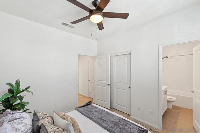 2328 Columba Gln, Escondido, CA 92025