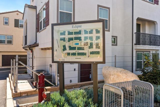 2328 Columba Gln, Escondido, CA 92025