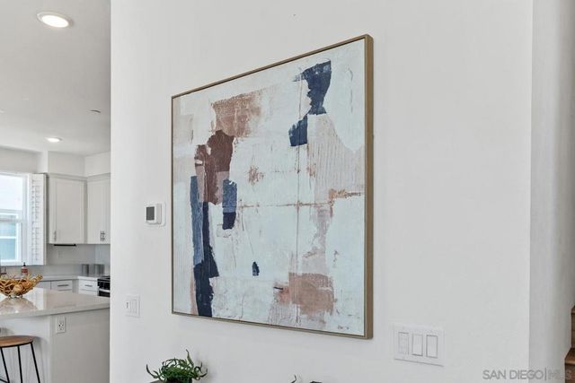 2328 Columba Gln, Escondido, CA 92025