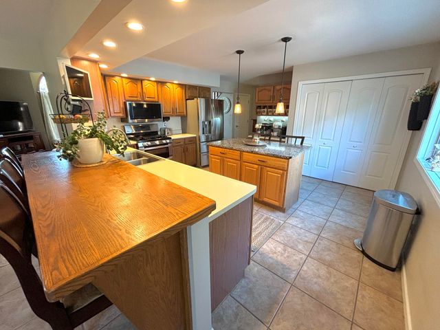 10009 Delmar Street, St. John, IN 46373