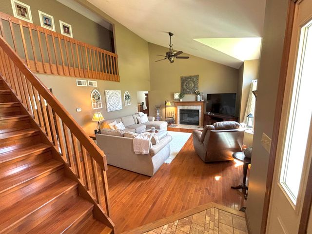 10009 Delmar Street, St. John, IN 46373